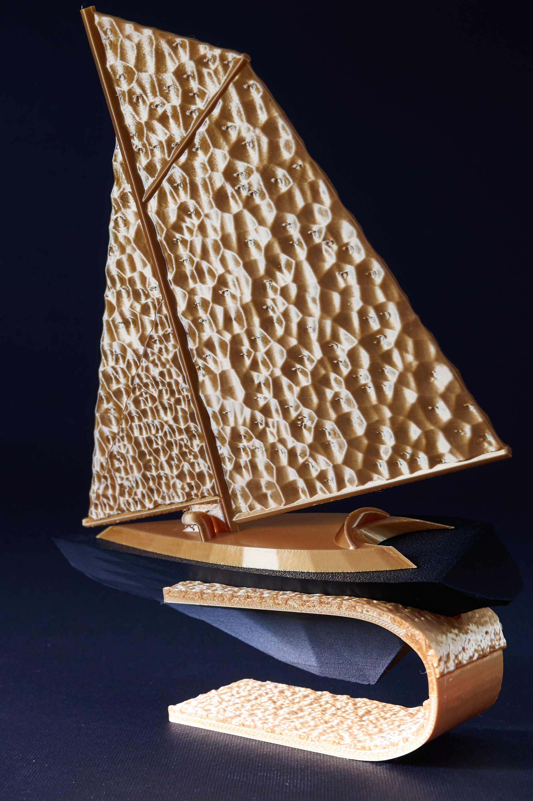 Sailboat Wind Gold, dettaglio 2